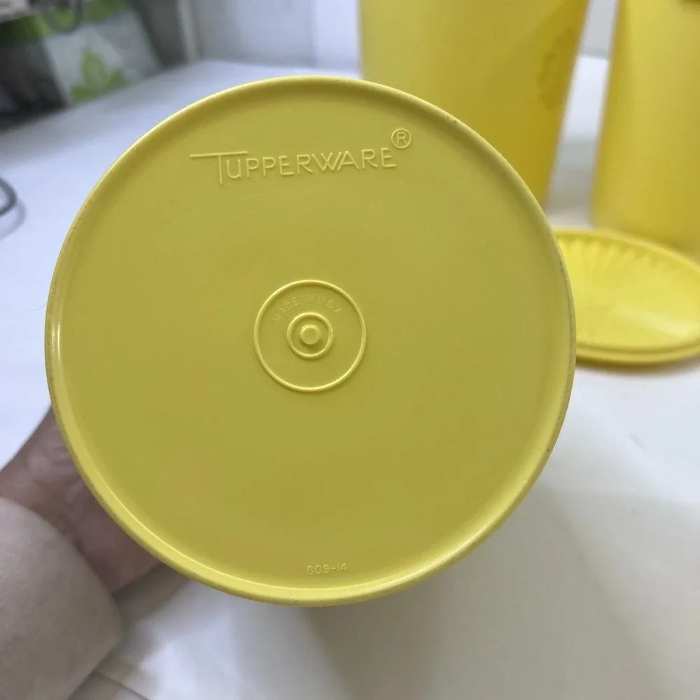 4 Piece Yellow Servalier Tupperware Nesting Canisters Set w Lids 805 807 809 811
